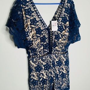 Soieblu romper large fits like medium
